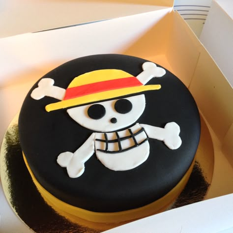 Anime Birthday Cake Ideas One Piece, Kue One Piece, Gateau One Piece, One Piece Torte, One Piece Cake Design, One Piece Birthday Cake, One Piece Anime Cake, Cake One Piece, Bolo One Piece