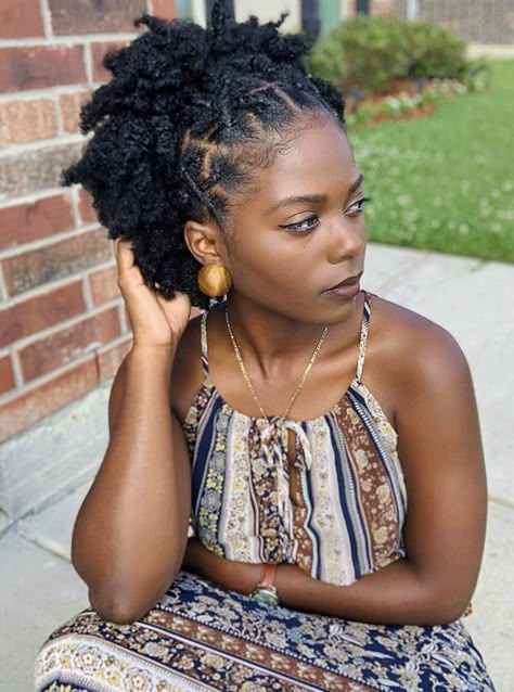 Stylish Afro Hairstyles, Big Hair Natural Hairstyles, Braids With Puffs At The End, Curly Twist Out, Fluffy Twist Out, Natural Hair Wedding Guest Styles, Black Women Afro Hairstyles, 4c Hair Silk Press, Crochet Natural Hairstyles