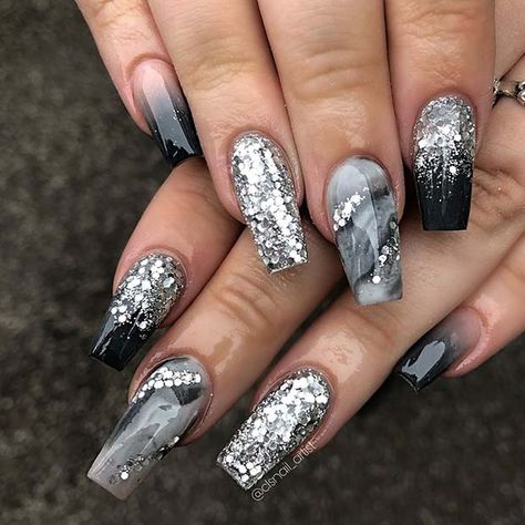 Nye Nail Ideas, Black And Silver Nails, Nye Nails, Water Nails, Marble Nail Designs, Marble Nail, Ombre Nails Glitter, Marble Nail Art, Ombre Acrylic Nails