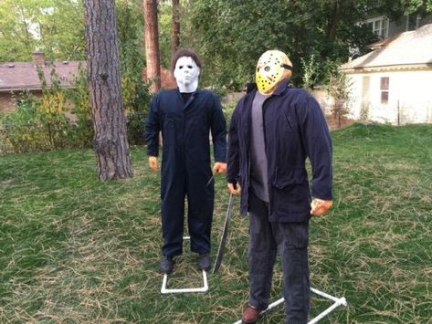 Holidays from Hell — Michael Myers and Jason lawn decorations. PVC pipe... Michael Myers Decorations Outdoor, Diy Jason Voorhees Prop, Michael Myers Themed Party, Diy Michael Myers Prop, Diy Jason Costume, Michael Myers Halloween Decorations, Diy Halloween Animatronics, Michael Meyers Halloween, Blood Candles