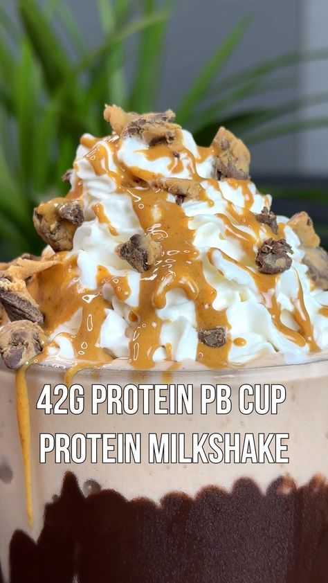 42g Protein Peanut Butter Cup Protein Milkshake with less than 350 calories 🍫🥜💪 #pbfit #pbfitpartner This one is a for sure way to… | Instagram Peanut Butter Iced Coffee, Iced Coffee Shake, Coffee Shake Recipe, High Protein Milkshake, Low Calorie Shakes, Melted Peanut Butter, Protein Drink Recipes, Peanut Butter Protein Shake, Peanut Butter Shake