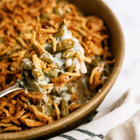 Crockpot Green Beans, Homemade Green Bean Casserole, Green Bean Casserole Recipe, Classic Green Bean Casserole, Green Bean Casserole Easy, Easy Green Beans, Slow Cooker Turkey Breast, Buttered Vegetables, Main Entrees