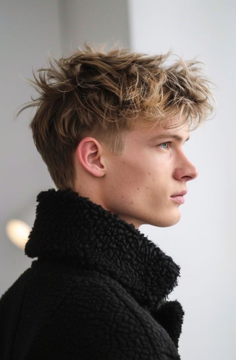 Mens Haircuts Taper Fade, Long In Front Short In Back Hair Men, Male Hair Cuts, Short Flow Haircut Men, Longer Hairstyles For Men, Mens Haircut Back, Young Men Haircuts, Drawing Male, Male Hairstyles