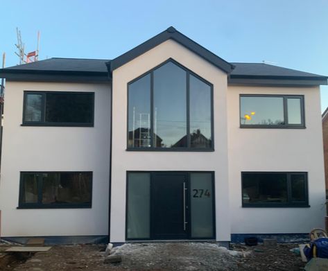 Modern House Exterior Uk, Render And Cladding House Exteriors, White Rendered House, House Rendering Ideas, Rendered House Exterior, Barndominium Cabin, Rendered House, K Rend, Coloured Render