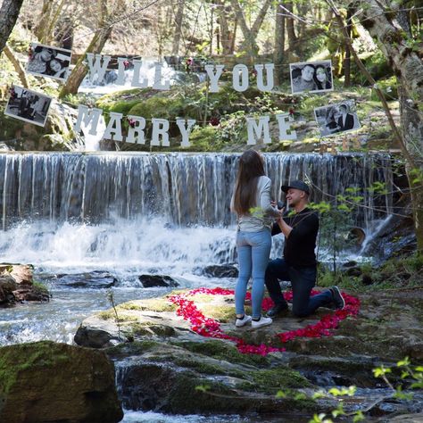 National Proposal Day Shane Co - waterfall proposal idea Waterfall Proposal, Wedding Table Plan Ideas, Table Plan Ideas, Wedding Proposal Ideas Engagement, Proposal Ideas Engagement, Proposal Day, Cute Proposal Ideas, Bridal Planner, Couture Makeup