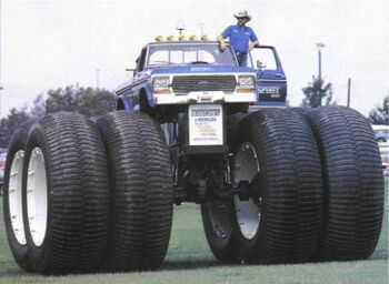 Big Daddy Big Foot. Biggest truck in the world? Monster Mud, Big Monster Trucks, Monster Car, Hors Route, Mud Trucks, Built Ford Tough, Offroad 4x4, Ford 4x4, Lifted Truck