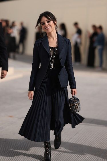 Dior Fashion Week, Wednesday Outfit, Dior Skirt, Net Dress, Bella Swan, Outfit Look, Celebrity Street Style, روتين العناية بالبشرة, Maxi Knit Dress