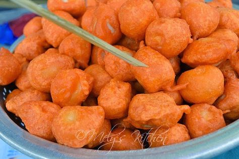 Mely's kitchen: How To Make Kwek Kwek Kwek Kwek Recipe, Food In The Philippines, Kwek Kwek, Filipino Street Food, Batter Recipe, Baking Recipe, Street Foods, Filipino Dishes, Quail Eggs