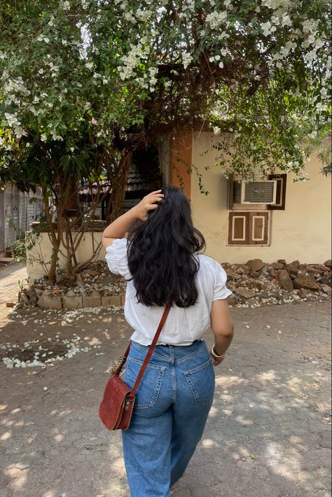 Mumbai Girl Aesthetic, Cafe Poses Instagram Aesthetic, Nail References, Flirty Questions, Smart Casual Women Outfits, Ideal Girl, Smart Casual Women, Hide Face, Flowers Coffee