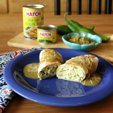 Smothered Green Chile Breakfast Burrito | www.hatchchileco.com Green Chili Breakfast Burritos, Chili Burrito Recipe, Green Chili Burritos, Green Chile Breakfast, Burrito Sauce, Hatch Green Chili, Eggs Potatoes, Mexican Enchiladas, Chorizo Breakfast