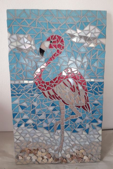 Flamingo Flamingo Mosaic Pattern, Flamingo Mosaic, Flamingo Craft, Mosaic Art Diy, Paper Mosaic, Mosaic Birds, Mosaic Art Projects, Mosaic Tile Art, Mosaic Ideas