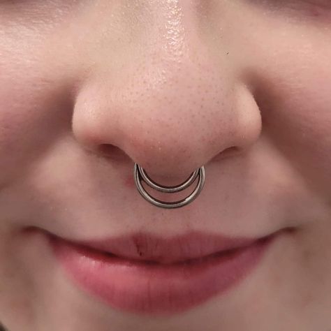 16G Implant Grade Titanium Double Septum Jewelry/ Silver Hoop Earrings/ Septum Hinged Steel/ Titanium Hoop Clicker/ 1.2*8/10mm Silver Gold Material: There are 316L stainless steel & ASTM F136 Titanium, two options.  Nickel-free, lead-free, and hypoallergenic, safest material Size: Bar thickness: 16g(1.2mm), Inner diameter: 8mm, 10mm. Color Options: Silver, Gold Package: Sold Individually Multiple Usage: Can be used as a Nose Ring, Helix Hoop, Daith Earring, Conch Earring, Cartilage Hoop, Earlobe Double Septum Ring, Septum Ring Jewelry, Pretty Septum Piercing Jewelry, Septum Peicerings, Septum Ring Aesthetic, Double Septum Piercing, Septum Piercing Jewelry Unique, Spiral Septum, Tiny Septum Piercing