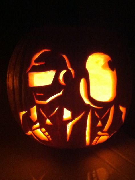 Daft Punk pumpkin carved by Super Scott Daft Punk Helmet, Daft Punk, Pumpkin Carving, Carving