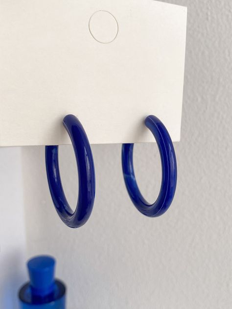 Blue Earrings Aesthetic, Blue Wishlist, Royal Blue Accessories, Royal Blue Jewelry, Indigo Jewelry, Hoop Earrings Aesthetic, Plastic Hoop, Blue Hoop Earrings, Royal Blue Earrings