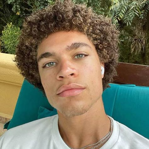 Brian Whittaker, 29 June, Love Island, Creative People, Cam Girls, Uganda, The Past, Black And Red, Blonde