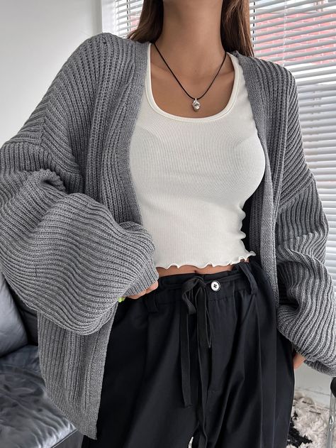 Long Knit Cardigan Outfit, Dark Grey Cardigan Outfit, Open Cardigan Outfit, Cardigan Outfit Casual, Outfits With Grey Cardigan, Knit Cardigan Outfit, Sweater Cardigan Outfit, Cardigan Fall Outfit, Knit Duster