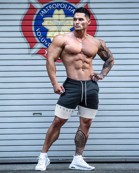 Jeremy Buendia Wallpaper, Bodybuilder Wallpaper, Fabian Penje, Jeremy Buendia, Runway Men, Ball Wallpaper, Fitness Aesthetic, Fitness Apparel, Workout Aesthetic