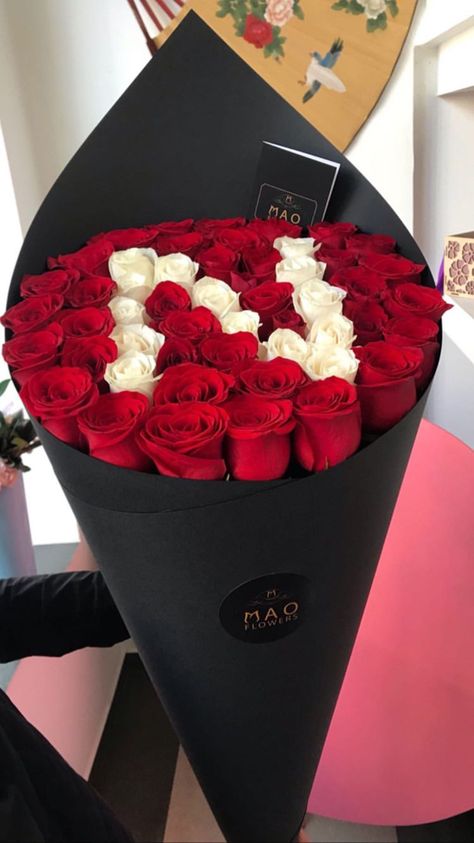 Birthday Flowers For Boyfriend, Bouquet Of Roses From Boyfriend, Flower Bouquet For Boyfriend, Flowers For Boyfriend, Flowers For Him, Flowers For Girlfriend, Roses Bouquet Gift, Flowers For Valentines Day, Presents For Girlfriend