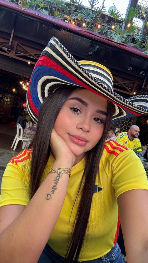 Instagram Colombian Girls, Colombian Women, Girls Soccer, Soccer Shirts, June 21, Cute Outfits, On Instagram, Instagram