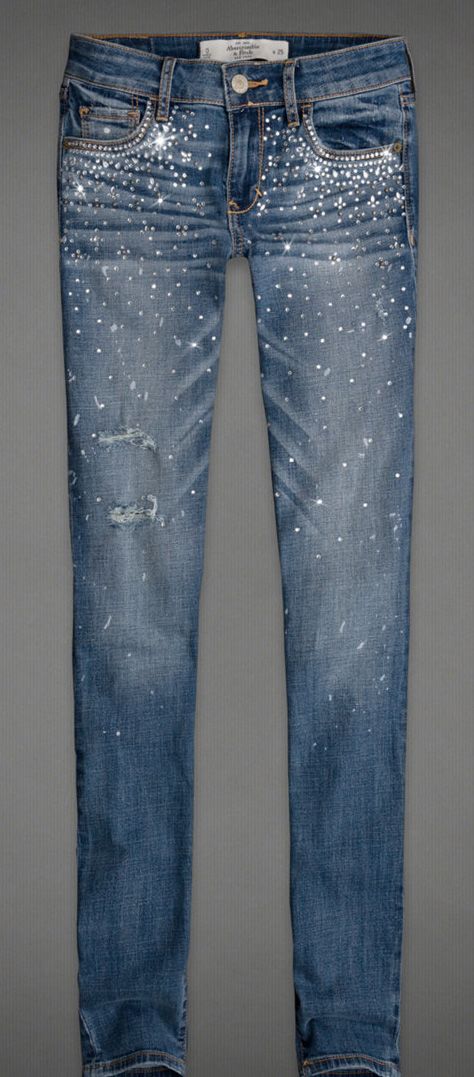 Abercrombie & Fitch Sparkle!! LOVE These!! Glitter Jeans Outfit, Jeweled Jeans, Glitter Jeans, Clothes For Women Over 60, Outfit Suggestions, Sparkle Jeans, Asian Porcelain, Bling Jeans, Embellished Clothing