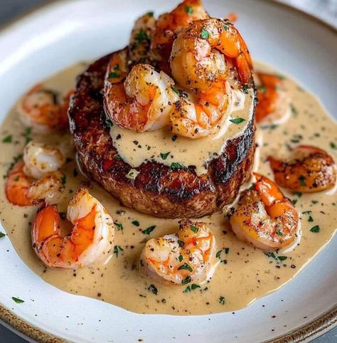 Surf And Turf Recipes, Pizza Grilled Cheese Recipes, Lobster Cream Sauce, Pork Stew Recipes, Chicken Parmesan Recipe Easy, Mignon Steak, Cream Sauce Recipe, Filet Mignon Steak, Homemade Meatloaf