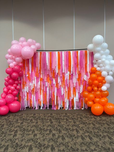 Pink And Orange Backdrop, Pink And Orange Balloon Garland, Wedding Diys, Dance Decorations, 40 Birthday, Dance Themes, Orange Balloons, 21st Party, Grad Party Decorations