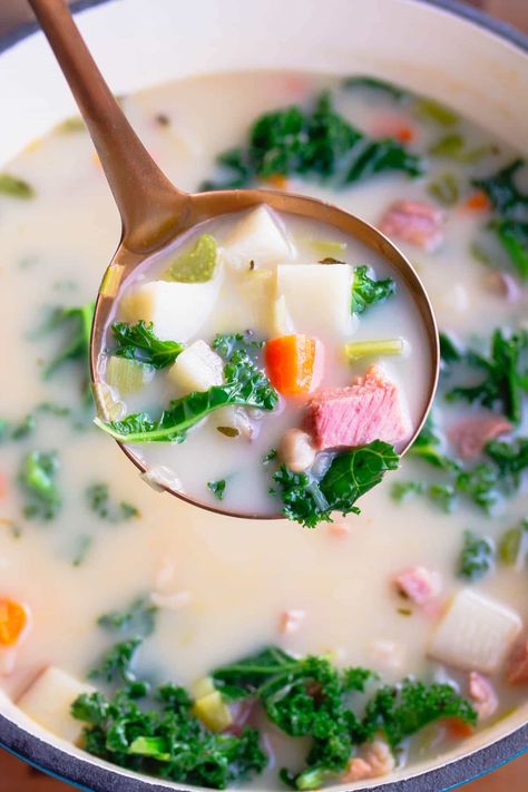 Easy Ham And Potato Soup, Leftover Ham Soup, White Beans And Kale, Beans And Kale, Potato Cheddar Soup, Soup With Potatoes, Soup Crock Pot, Ham Bone Soup, Ham And Potato Casserole