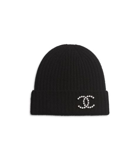 Chanel Headwear, Chanel Beanie, Dr Accessories, Cute Headwear, Branded Accessories, Headwear Fashion, Chanel Hat, Chanel Store, Cute Beanies