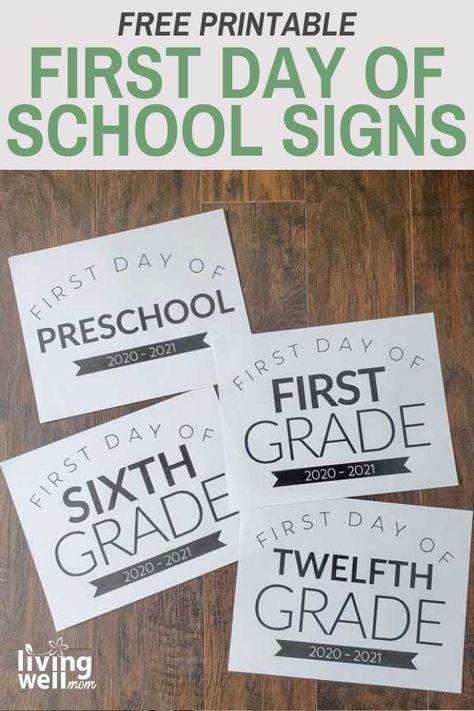 Pinterest Description: I'm sure we've all been looking forward to capturing this moment. First day of school signs for the 2020-2021 school year has taken on a whole new meaning. Grab your free printables! Back To School Sign Ideas, School Sign Ideas, First Day School Sign, Free School Printables, First Day Of School Signs, First Day Of School Pictures, Last Day Of School Sign, School Preparation, First Day Of School Sign