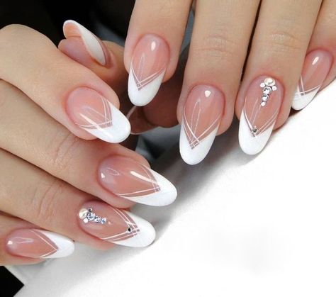 50 Cute Fall 2023 Nail Designs to Inspire You | Nails Art Ideas | Nail Manicure Bridal Nails Designs, Bridal Nail Art, Manicure Nail Designs, French Manicure Nails, Fancy Nails Designs, Nails Design With Rhinestones, Classy Acrylic Nails, Makijaż Smokey Eye, Nail Art Designs Videos