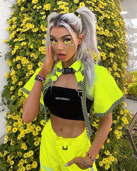 Rave Bae Couture’s Instagram post: “Double tap if you love NEON 💚💚 #ravebabe #festivalfashion #festivalstyle #raveoutfit #ravegirls #edmbabe #ravebabes #edmlifestyle” Yellow Rave Outfit, Neon Festival Outfit, Mode Coachella, Kristen Hancher, Neon Festival, Rave Party Outfit, Affordable Online Clothing Stores, Outfit Yellow, Rave Looks