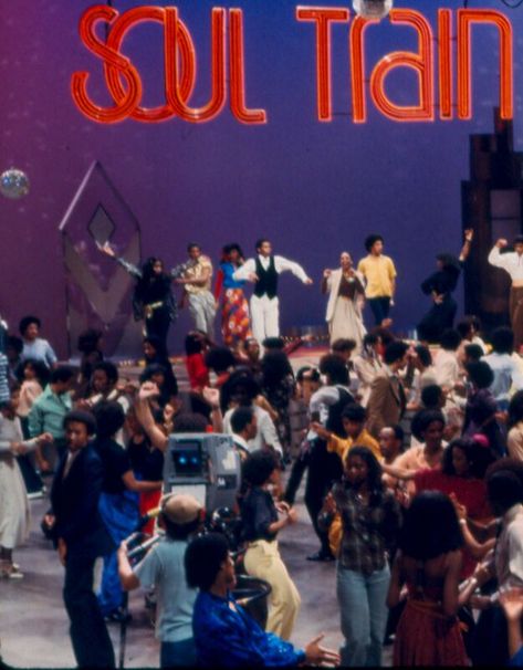 Soul Train Dancers, Soul Train Party, Gospel Artists, Music Executive, American Bandstand, Soul Train, Classic Television, Visa Gift Card, Great Tv Shows