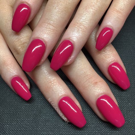 Purplish Red Nails, Cerise Pink Nails, Fuchsia Pink Nails, Fuchsia Nails, Calgel Nails, Wow Nails, Basic Nails, Cerise Pink, Short Acrylic