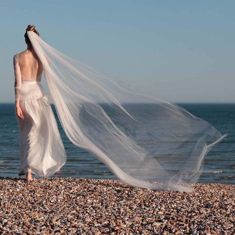 This beautiful classic and elegant Wedding Veil is made with very soft bridal illusion tulle and lace appliques, in a Cathedral Tier Drop style. Stunning accessory with Rhinestones Hair Comb for Brides that will embellish any wedding dress, Perfect Boho wedding chic. Short Wedding Veil, Drape Veil, Simple Veil, Comb Veil, Beaded Wedding Gowns, Drop Veil, Layered Veil, Rhinestone Hair Comb, Flowy Dresses