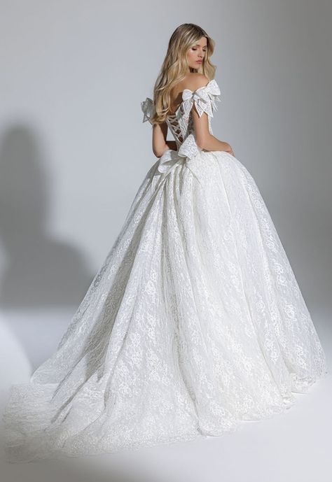 Pnina Tornai Pnina Tornai Wedding Dress 2023, Cinderella Wedding Dress Ballgown, Corset Ballgown Wedding Dress, Pnina Tornai Wedding Dress Ball Gown, Wedding Dress Pnina Tornai, Fairytale Princess Wedding Dresses, Dramatic Wedding Dress, Pnina Tornai Wedding Dress, Wedding Dresses Lace Ballgown