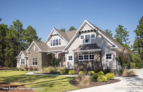 4-Bedroom Single-Story The Markham Home (Floor Plan) Full Pantry, Fence House, Plumbing Layout, Shingle House, Craftsman Homes, Lake Houses, Southern House, Craftsman Style House, Grey Exterior