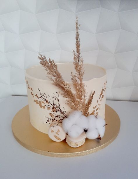 Simple Boho Cake, Debut Cake, Bohemian Cake, Wedding Cake Videos, Mario Birthday Cake, Modern Birthday Cakes, Boho Cake, Boho Wedding Cake, Simple Cake Designs