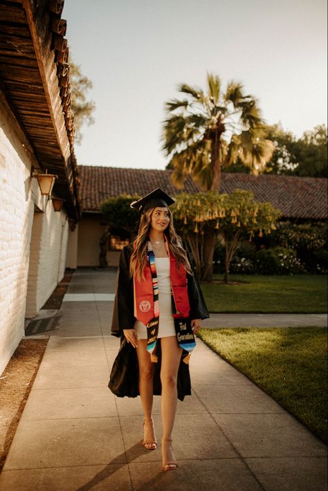 Santa Clara University Grad Photos on Campus. Latina Graduate. Rocio Rivera Photography Rocio Rivera Photography, Latina Senior Pictures, Graduation Pictures Mexican, Latina Graduation Pictures, Latina Graduation, Santa Clara University, Senior Photoshoot Poses, Grad Photography, Grad Pictures