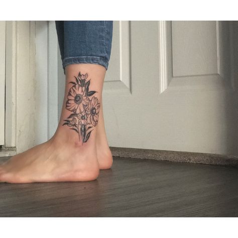 Scar cover up 🌱 Elbow Scar Tattoo Cover Up, Ankle Scar Tattoo Cover Up, Scar Cover Up Tattoo, Ankle Tattoo Cover Up, Scar Cover Up, Scar Tattoo, Tattoo Cover Up, Calf Tattoo, Tattoo Cover