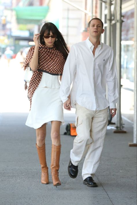 Marc Kalman Outfit, Bella Hadid And Marc Kalman, Marc Kalman, All White Shoes, Apartment Hunting, Date Night Outfit Summer, Models Off Duty Style, Couple Fits, Shopping Haul