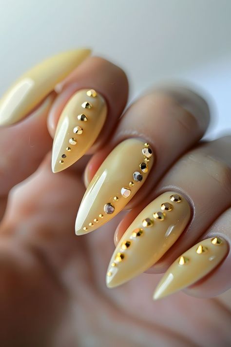 Enhance your nails with a bright yellow shade adorned with gold pearls. Follow us for fresh nail art ideas. Visit our blog on the bride’s ultimate guide to perfect wedding nails. Trendy Nails | Minimalist Nails | Nails Inspo 2024 | Nails Design Summer | Wedding Day Nails | Simple Summer Nails | Nails 2024 Summer | Nails With Charms | Nails Summer 2024 | Nails Elegant Classy | Nails Easy | Almond Nails | Elegant Nails | Nails Design | Nails Design With Rhinestones Valentine Nails Pink, Black Chrome Nails, Ombre Chrome Nails, White Chrome Nails, Wedding Day Nails, Bella Nails, Nails With Gold, Pink Chrome Nails, Chrome Nails Designs