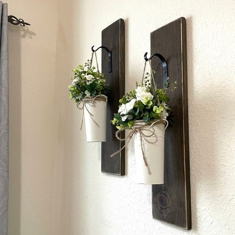 Wall Vases With Flowers, Hanging Vases On Wall, Wall Bouquet, Flower Pockets, Hanging Wall Vase, Rustic Farmhouse Living Room, Farmhouse Decor Rustic, Country Wall Decor, Hanging Vases