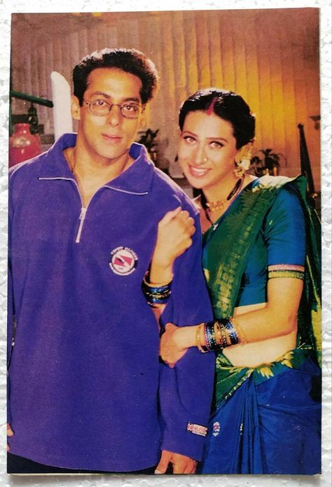 #BollywoodFlashback #rare #postcard #muvyz #muvyz091221 Empire Waist Dress Casual, 90s Actors, Alia Bhatt Photoshoot, Karisma Kapoor, 90s Bollywood, Akshay Kumar, Indian Movies, Cute Couple Selfies, Empire Waist Dress