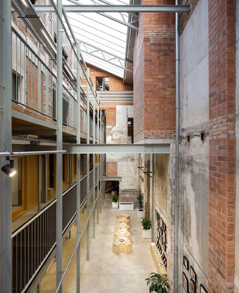 Lleialtat Santsenca | harquitectes on Behance Post Industrial Architecture, Exposed Structure Architecture, Renovation Architecture, Building Renovation, Luoyang, Industrial Architecture, Architecture Graphics, Adaptive Reuse, Van Der Rohe