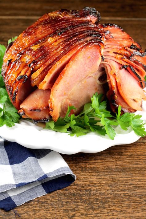 Bake Ham, Best Ham Recipe, Ham In The Oven, Ham Recipes Baked, Spiral Sliced Ham, Pork Entrees, Honey Glazed Ham, Ham Glaze Recipe, Spiral Ham