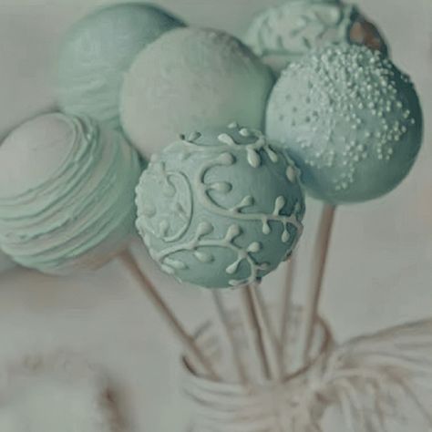 Nellie Aesthetic, Pastel Mint Aesthetic, Soft Mint Aesthetic, Aesthetic Mint Green, Aesthetic Mint, Mint Desserts, Grunge Anime, Mint Aesthetic, Mint Green Aesthetic