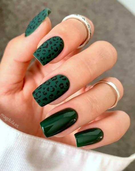 Green Leopard Nails, Leopard Nail Designs, St Patricks Day Nails, Dark Green Nails, Green Nail Art, Cheetah Nails, Green Nail Designs, Leopard Print Nails, Heart Nail