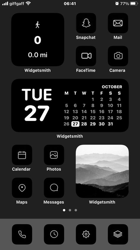 Minimalist Iphone Layout Black, Iphone Icons Organize, Iphone Icons Organize Aesthetic, Organize Aesthetic, Home Screen Layout Iphone, Android Aesthetic, Themes For Mobile, Home Screen Layout, Iphone Home Screen