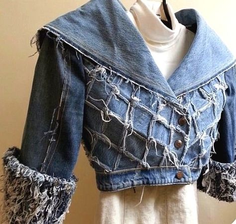 Deconstruction Fashion Ideas, Recycled Denim Fashion, Denim Photoshoot, Fashion Show Themes, Extreme Fashion, Upcycle Clothes Diy, Denim Projects, Fashion Drawing Dresses, Denim Ideas