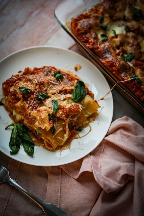 Lasagna Alla Norma - Bitchin' in the Kitchen Lasagna Alla Norma, Lasagna With Eggplant, Pasta Norma, Sicilian Eggplant, Vegetarian Lasagna Recipe, Healthy Lasagna, Eggplant Pasta, Zone Recipes, Eggplant Lasagna